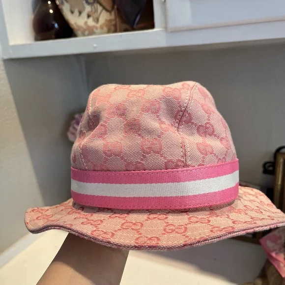 Gucci Pink Monogram Bucket Hat with Striped Band - Picture 2 of 4